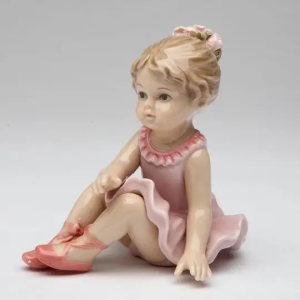 10620 BALLERINA FIGURINE (325)